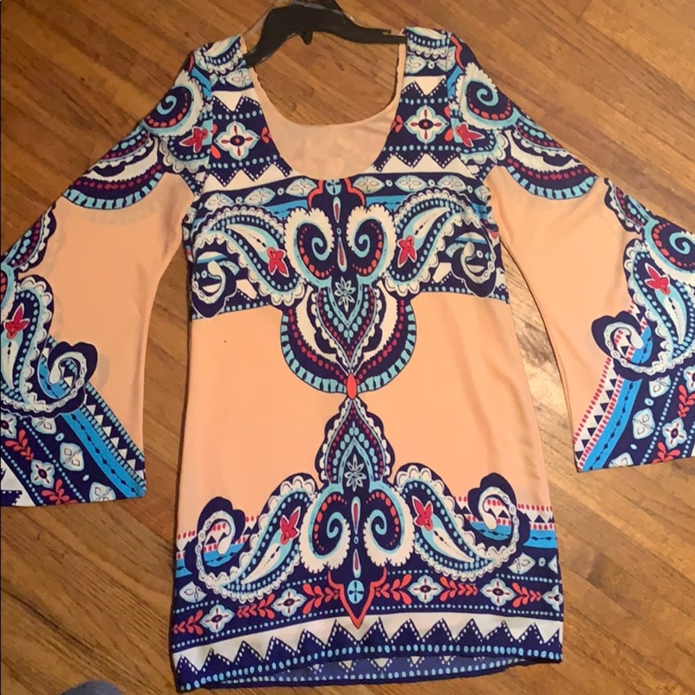 Med bell sleeve floral print dress